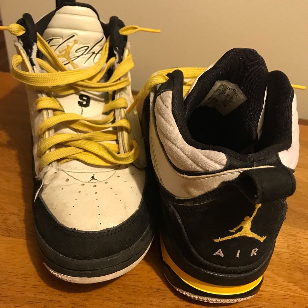 Flight Air Jordan’s - Black and Yellow